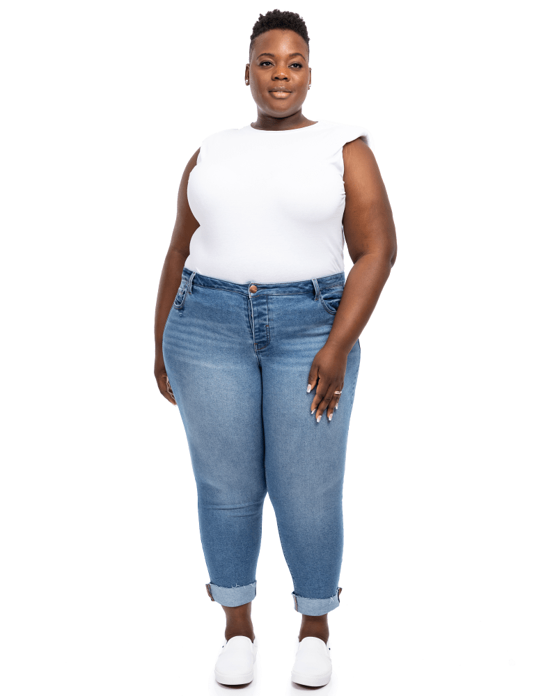 Front of a model wearing a size 14W Margot Slim Girlfriend Jeans in Samuel by 1822 Denim. | dia_product_style_image_id:202951